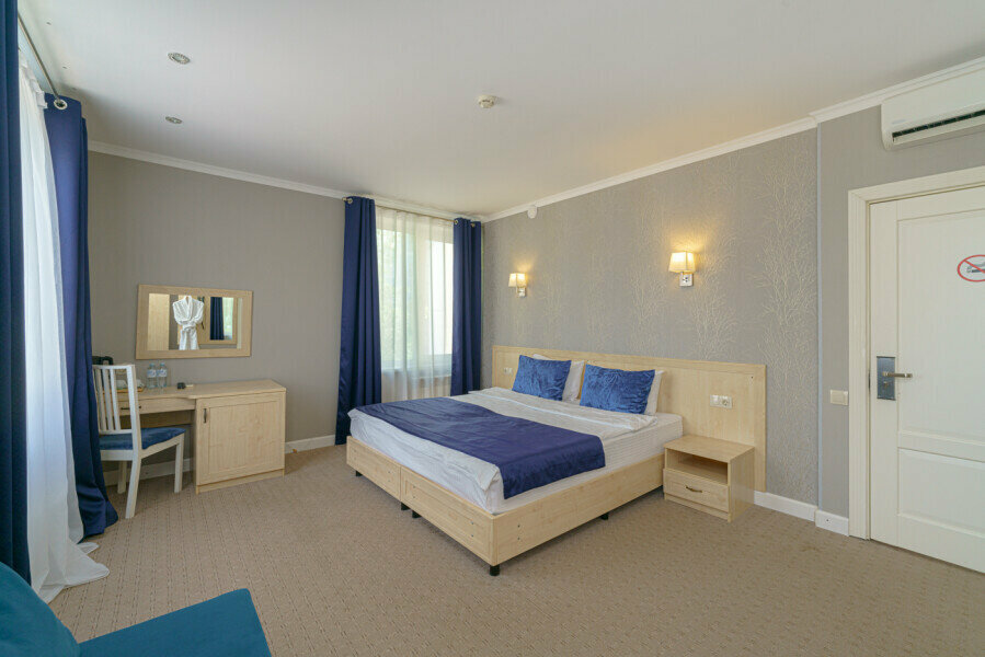 Гостиница Мира Москва