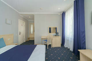 Гостиница Мира Москва Двухместный номер с 1 кроватью-1