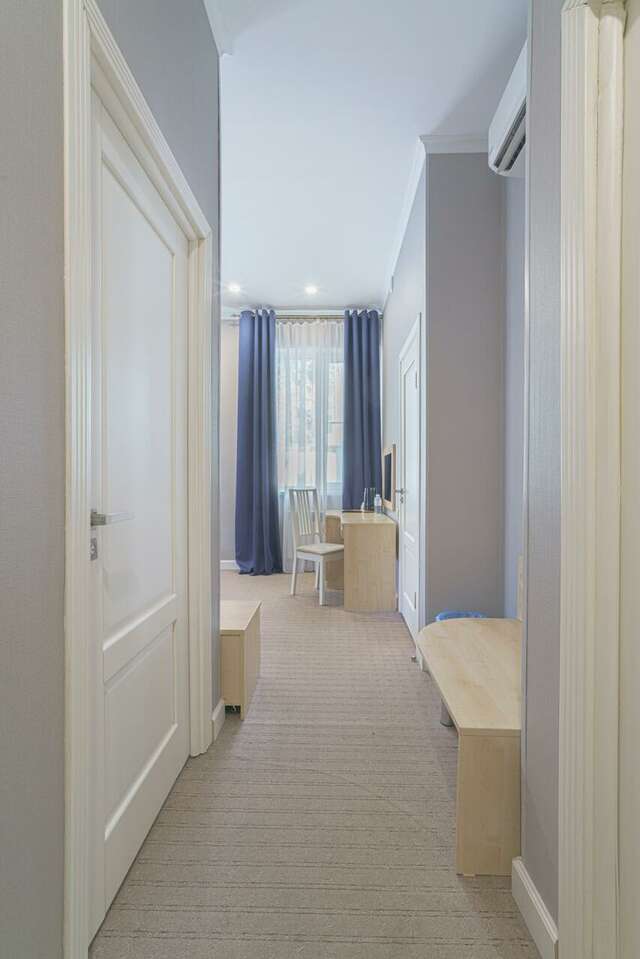 Гостиница Мира Москва-94