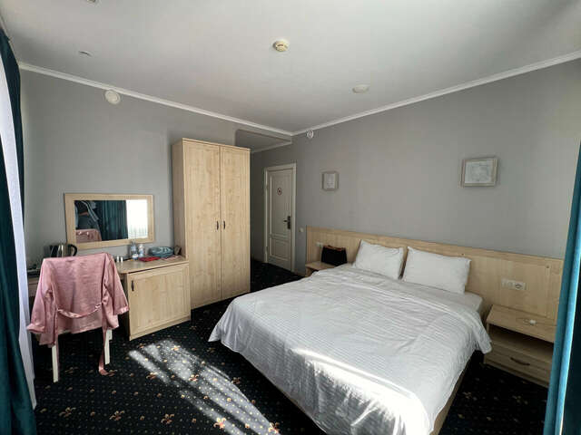 Гостиница Мира Москва-183